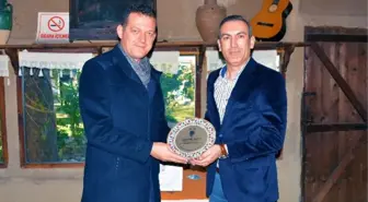 Ortaca Emniyet Müdürü Ayhan'a Plaket