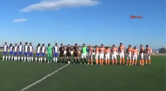 Gaziantep Amatör Futbolcu Maçta Gol Atıp Polislere Sarıldı