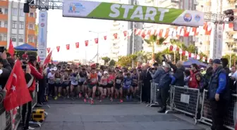 Mersin Maratonu Erkek ve Kadınlarda Kenya'nın