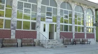 Cami Duvarında 94 Yıllık Top Mermisi