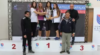 Eskrim Türkiye Şampiyonası'na Antalyalı Sporcular Damgasını Vurdu