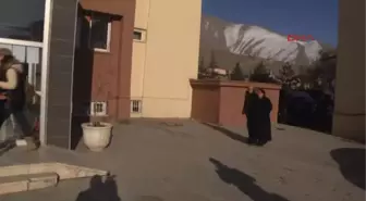 Hakkari Hdp Il Başkanı Konur Gözaltına Alındı