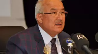 Kocamaz: 'Maratonu Erteleseydik Teröristin Ekmeğine Yağ Sürmüş Olurduk'