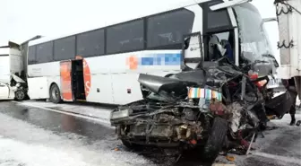 Aksaray'da 36 Araç Birbirine Girdi: 41 Yaralı