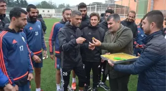 Atlı'dan Kozan Belediyespor'a Baklavalı Destek