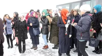 Bozok Üniversitesi Öğrencileri Polislere Çorba İkramında Bulundu