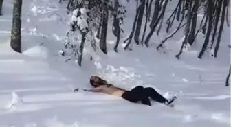 Çıplak Dağcı Eksi 5 Derecede Kara Balıklama Daldı