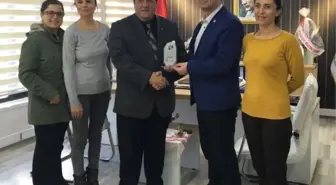 Çölyak Derneği'nden Büyükşehire Plaket