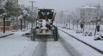 Elazığ Belediyesi 24 Saat Kar Görevinde