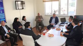 Kemer'de Parti Temsilcilerinden Polise Taziye Ziyareti