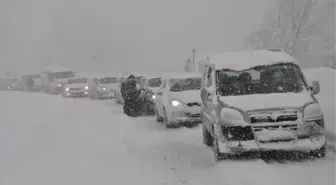 Sivas-Malatya Karayolu Tipi Nedeniyle Trafiğe Kapatıldı