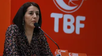 Arzu Özyiğit, Milli Takım Görevinden Ayrıldı