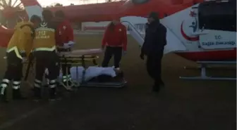 Hava Ambulansı Tır'ın Çarptığı Yaralı İçin Havalandı