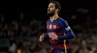 İş Adamlarından Arda Turan'a Ödül