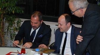 Komşuyla Turizm Kriz Dinlemedi