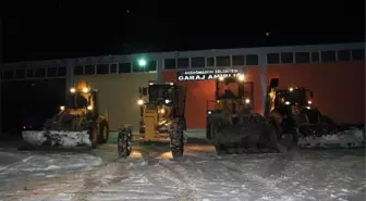 Akdağmadeni Belediyesinin Karla Mücadelesi Sürüyor