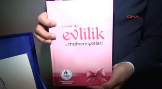 Denizli Belediyeden Yeni Evlenen Çiftlere Skandal Kitap
