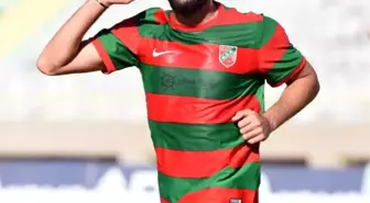 Karşıyaka-Menemen Belediyespor Maçında Can'la Gökhan Rekabeti