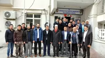 Polislere Baklava, Emniyet Müdürüne Türk Bayrağı