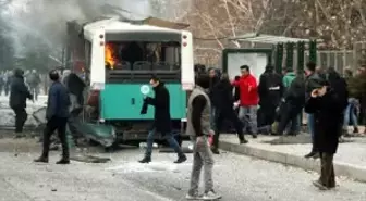 Son Dakika! Kayseri'de Çarşı İznine Çıkan Askerlere Bombalı Araçla Saldırı: 13 Şehit, 55 Yaralı