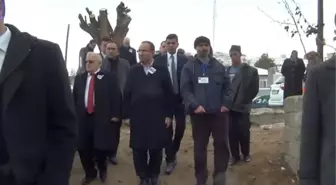 Bakan Bozdağ'dan Şehit Ailelerine Taziye Ziyareti