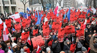 Polonya'da 'Basın Özgürlüğü' Protestosu 3'üncü Gününde