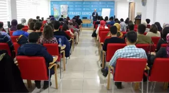 Selçuklu Gençlik Meclisi'nde Ortadoğu Konuşuldu