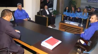 Genel Sekreter Yeşildal, Büyükşehirli Karatecileri Ağırladı