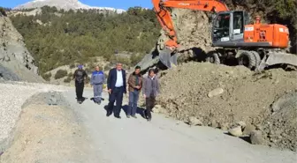 Kaş Cemre'de Asfalt Hazırlığı