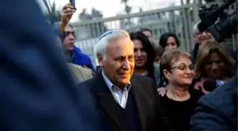 Eski İsrail Cumhurbaşkanı Katsav'ın Tahliyesi