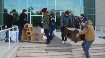 Süleymanpaşa Kent Konseyi ve Nkü Öğrencilerinden Sokak Kedilerine 'Ev'