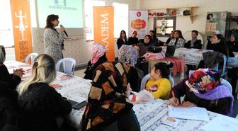 Keçiören'de 'Kadın Hakları Eğitimi' Verildi