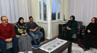 Vali Karaloğlu'nun Eşinden Şehit Ailelerine Ziyaret