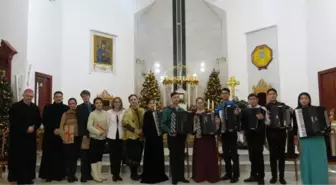 Kazakistan'da Noel Bayramı Ayini