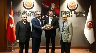 ATO Yönetimi Ekonomi Bakanı Zeybekci'yi Ziyaret Etti