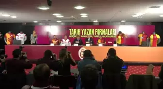 Galatasaray, Klasik Formalarını Tanıttı