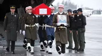 Şehit Astsubay Okan Altıparmak'ın Cenazesi Konya'ya Getirildi