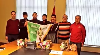 Bingöl Belediyesi Yaşamspor Türkiye Birincisi Oldu