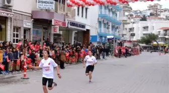 15 Temmuz Şehitleri Anısına 'Hayata Datça'da Bağlan' Gençlik Koşusu Yapıldı