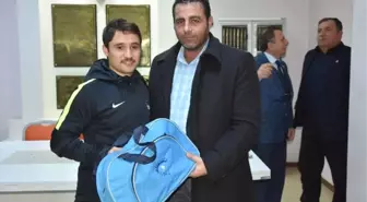 Büyükşehir Belediyesi'nden Malkara 14 Kasım Spor Kulübü Futbol Takımına Malzeme Desteği