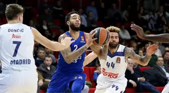 Euroleague'de Anadolu Efes Evinde Real Madrid'e 80-78 Yenildi