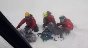 Kanada'da Kaybolan İki Dağcıya Günlerdir Ulaşılamıyor