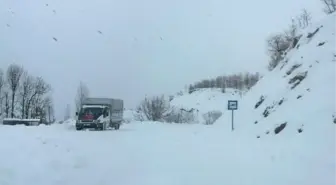 Sincik- Malatya Karayolunda Ulaşım Sağlanamıyor