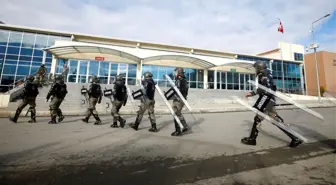 Silivri'de Görülen Darbe Girişimi Davasında Savcı 4 Kişiye Tahliye İstedi