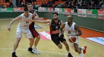 Banvit-Muratbey Uşak: 82-72