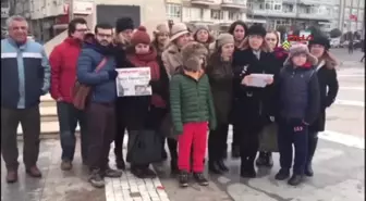 Cumhuriyet Gazetesinin Tutuklu Yazar ve Yöneticilerinin Ailelerinden Silivri'de Açıklama