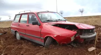 Gemerek'te Trafik Kazası: 2 Yaralı