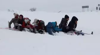 Beypazarı'nda Vatandaşların Kızak Keyfi