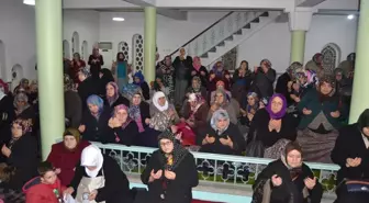 Boyabat'ta 32 Kişi Umreye Uğurlandı