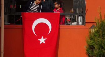 Reyna Saldırısında Şehit Olan Polisin Mersin'deki Ailesi Yasta